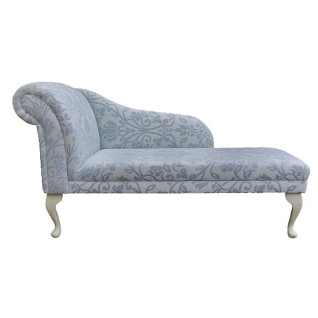 52" Classic Style Chaise Longue in a Medallion Blue Fabric - 17051
