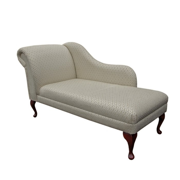 60" Classic Style Chaise Longue in a Gold Trellis Fabric - 17080