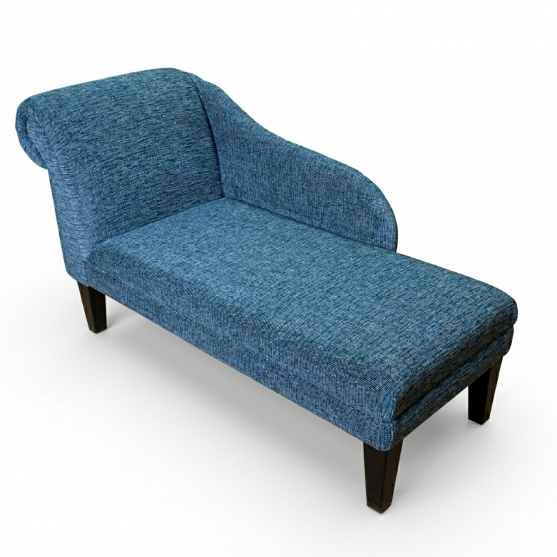 52" Medium Chaise Longue - above